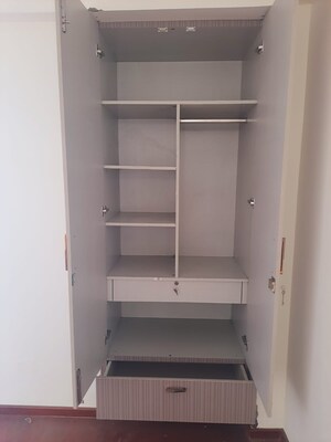 Furnished Amenities in 2 BHK Apartment at Mapsko Paradise, Sector 83 – for Sale