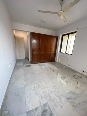 Room in 3 BHK Apartment at Hiranandani Gardens Eternia, Powai – for Rent