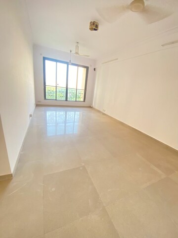 Room in 3 BHK Apartment at Hiranandani Gardens Eternia, Powai – for Rent