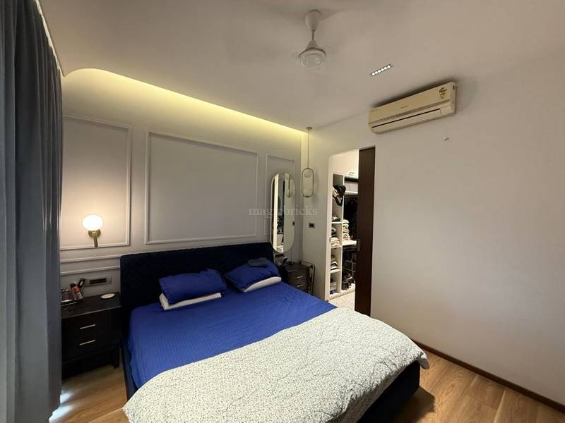 2 BHK + Pooja Room 970 Sq.Ft. Apartment in L&T Crescent Bay T2