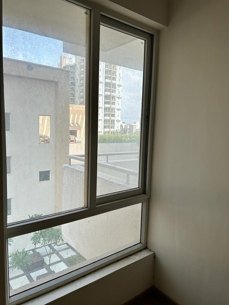 Room, hero-homes-gurgaon 3 Bedroom 861 Sq.Ft. Apartment In Sector 104 Gurgaon 9467468