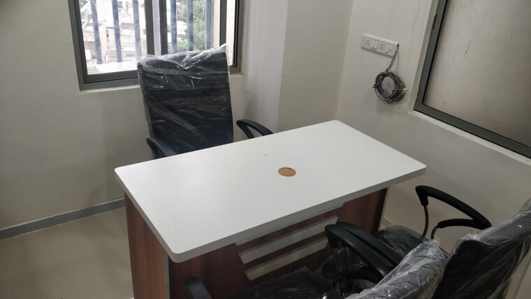 Team Area, dev-atelier Commercial Office Space 2750 Sq.Ft. In Prahlad Nagar Ahmedabad 9467464