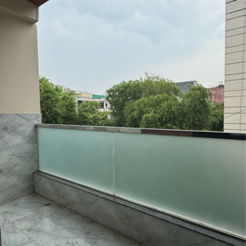 Balcony in 2 BHK Builder Floor at Chattarpur – for Rent