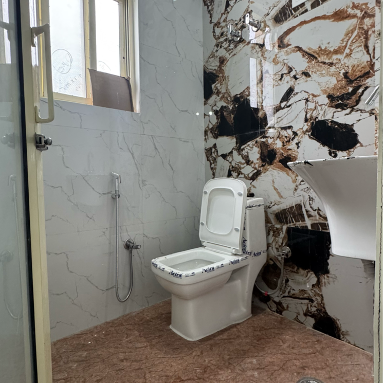 Bathroom, chattarpur 2 Bedroom 1000 Sq.Ft. Builder Floor In Chattarpur Delhi 9467492