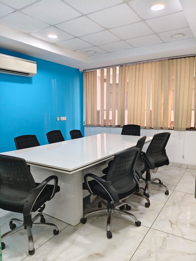 Team Area, sector 63 Commercial Office Space 3000 Sq.Ft. In Sector 63 Noida 9467471