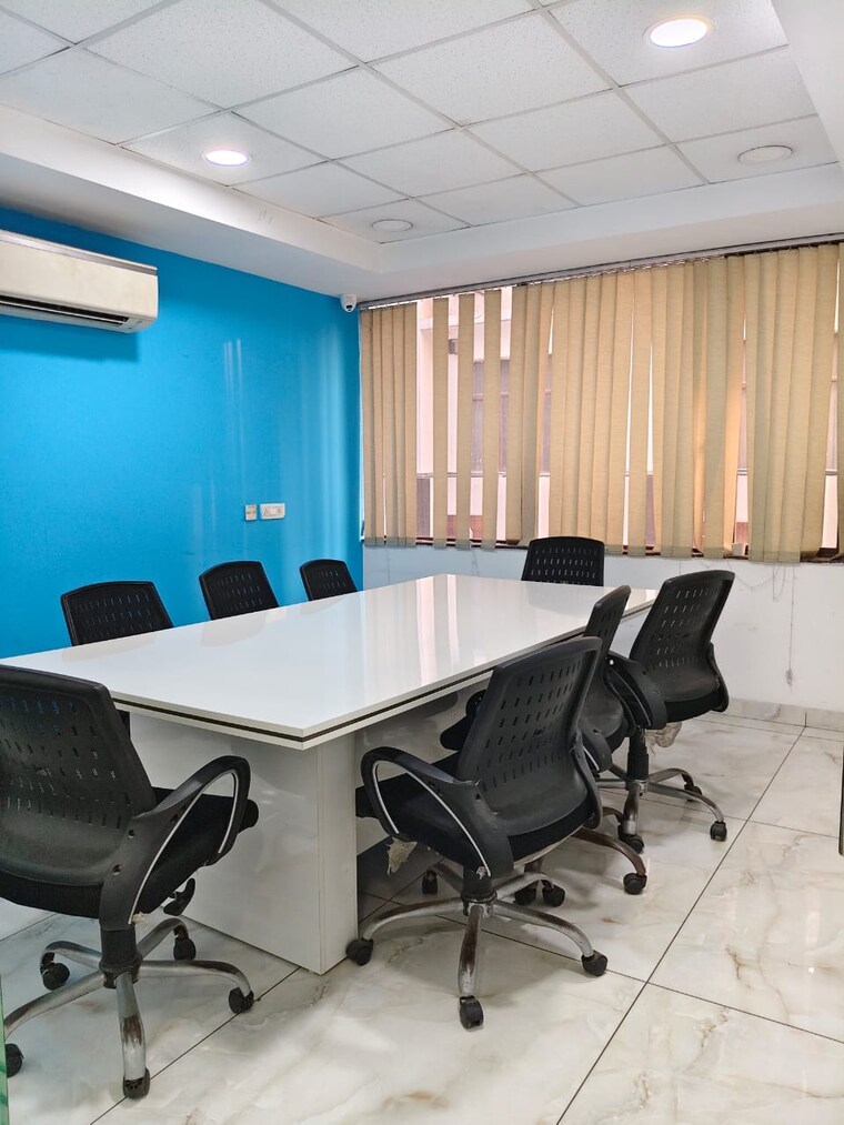 Team Area, sector 63 Commercial Office Space 3000 Sq.Ft. In Sector 63 Noida 9467471