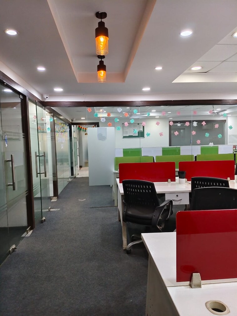 Team Area, sector 63 Commercial Office Space 3000 Sq.Ft. In Sector 63 Noida 9467471