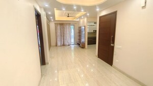 Room in 3 BHK Builder Floor at Gupta Awas, Sector 43 – for Rent