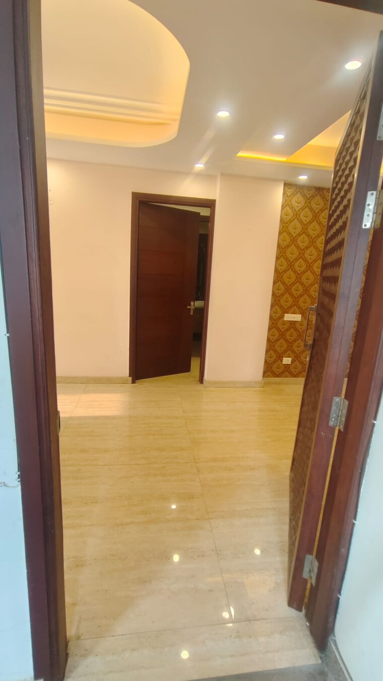 Room, gupta-awas 3 Bedroom 2250 Sq.Ft. Builder Floor In Sector 43 Gurgaon 9467511