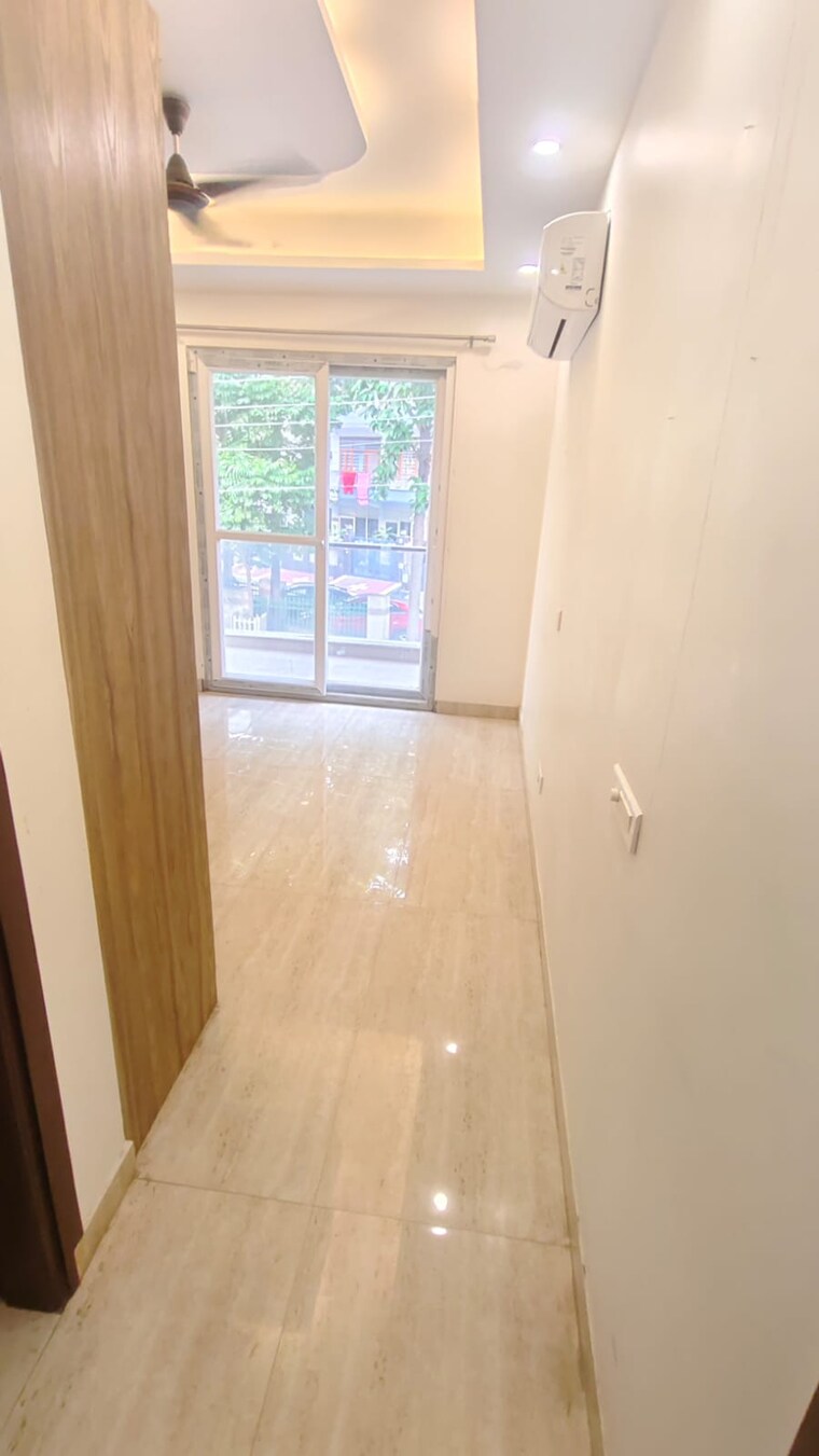 Balcony, gupta-awas 3 Bedroom 2250 Sq.Ft. Builder Floor In Sector 43 Gurgaon 9467511