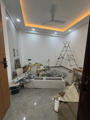3 BHK Builder Floor For Rent in Chattarpur