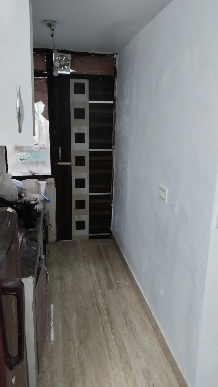 Balcony, housing-board-colony-sector-17 1 RK 200 Sq.Ft. Builder Floor In Sector 17a Gurgaon 9467503