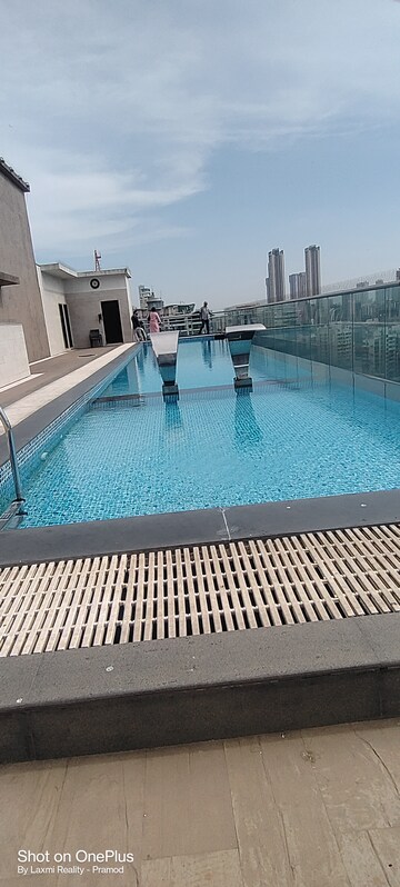 Swimming Pool in 5 BHK Apartment at Peninsula Ashok Towers, Parel – for Rent