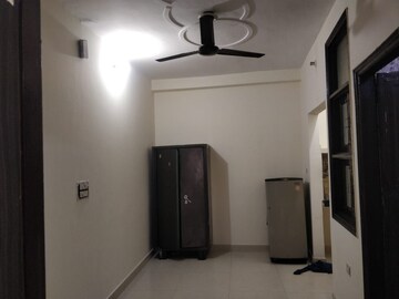 Kitchen in 1 BHK Builder Floor at Mayur Vihar Phase 1 – for Rent