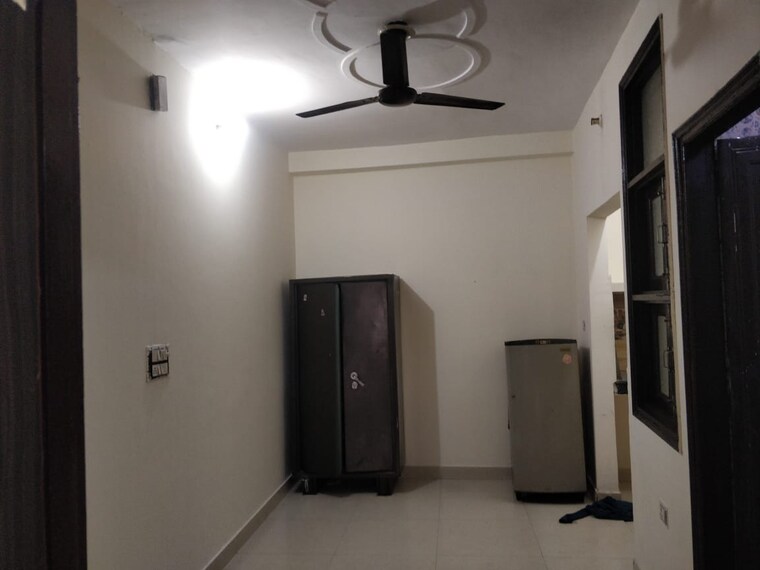 Kitchen, mayur vihar phase 1 1 Bedroom 440 Sq.Ft. Builder Floor In Mayur Vihar Phase 1 Delhi 9467539