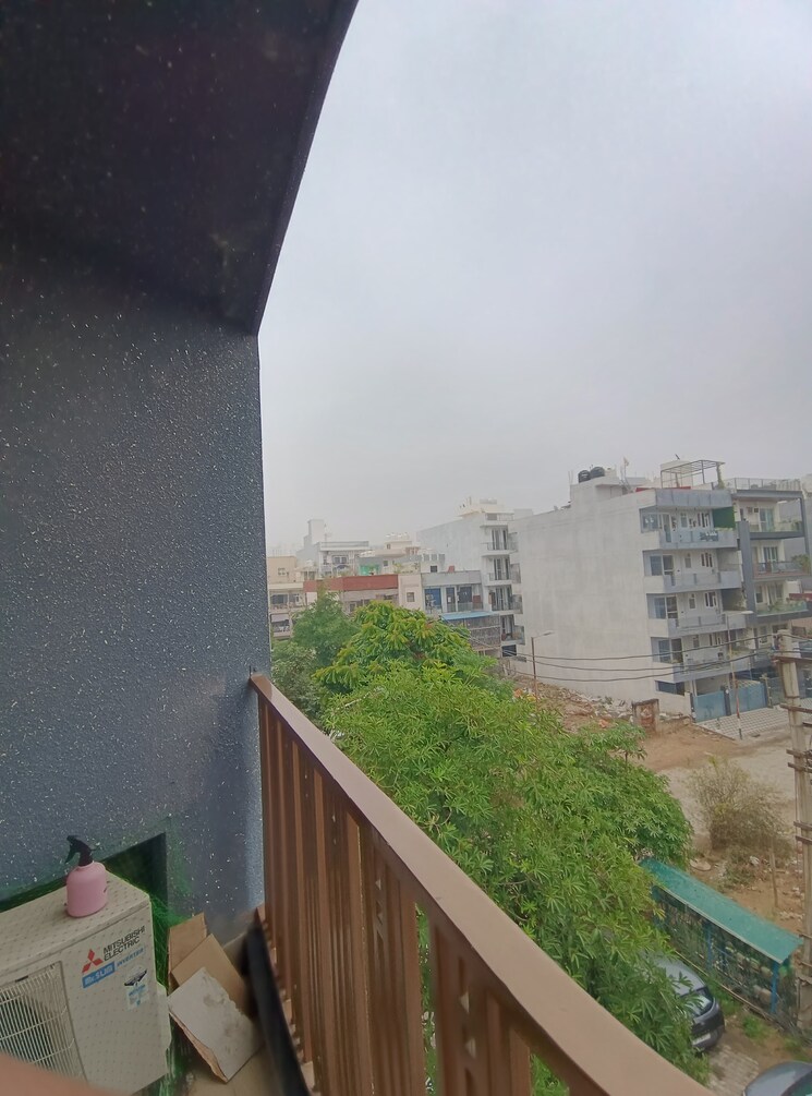 Swimming Pool, vijay-ratan-vihar 4 Bedroom 2850 Sq.Ft. Builder Floor In Sector 15 Gurgaon 9467598