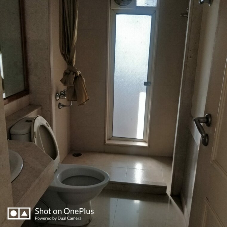 Bathroom, hiranandani-gardens-eldora 3 Bedroom 1550 Sq.Ft. Apartment In Powai Mumbai 9467599