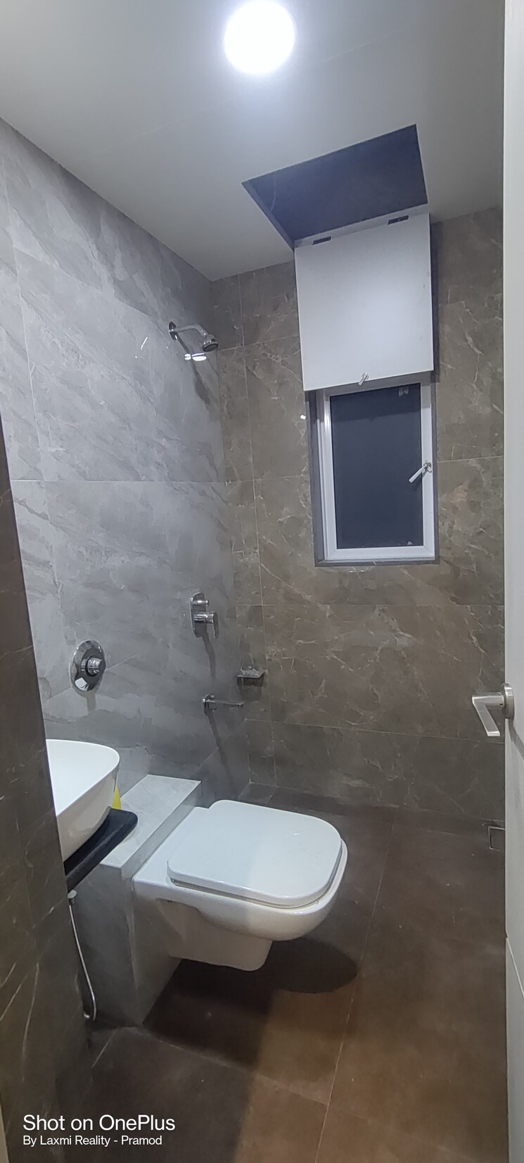 Bathroom, chaitanya-tower 3 Bedroom 1600 Sq.Ft. Apartment In Prabhadevi Mumbai 9467589