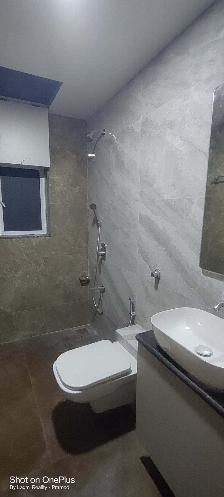Bathroom, chaitanya-tower 3 Bedroom 1600 Sq.Ft. Apartment In Prabhadevi Mumbai 9467589