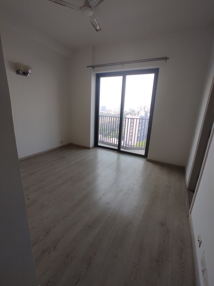 Room, pioneer-park-phase-1 2 Bedroom 1300 Sq.Ft. Apartment In Sector 61 Gurgaon 9467611