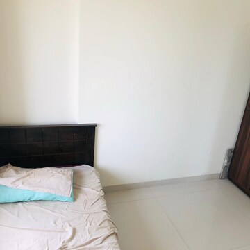 Bedroom in 3 BHK Apartment at Lotus Prestige, Kandivali West – for Rent