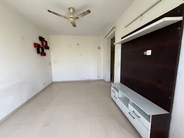 Room in 3 BHK Apartment at SS The Coralwood, Sector 84 – for Sale