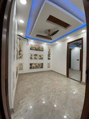 Room in 3 BHK Builder Floor at Govindpuri – for Sale