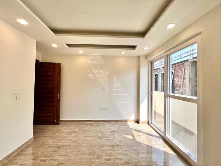 Room, puri-kohinoor 3 Bedroom 1350 Sq.Ft. Builder Floor In Sector 89 Faridabad 9467661