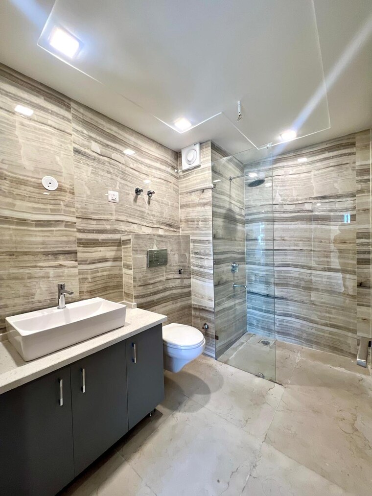 Bathroom, puri-kohinoor 3 Bedroom 1350 Sq.Ft. Builder Floor In Sector 89 Faridabad 9467661