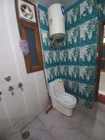 Attached Bathroom in 3 BHK Apartment at DDA Platinum Heights, Sector 18 Dwarka – for Rent