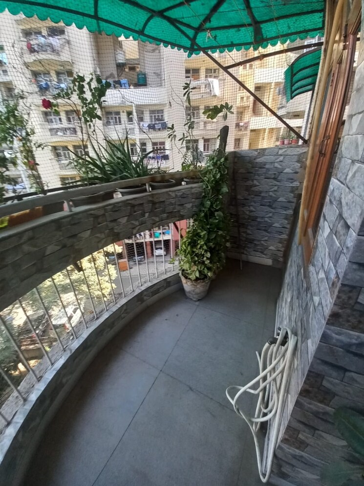 Balcony, dda-platinum-heights 3 Bedroom 1400 Sq.Ft. Apartment In Sector 18 Dwarka Delhi 9467669