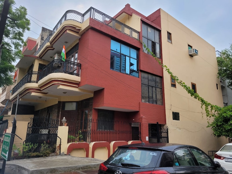 Exterior View, rwa-apartments-sector-122  4843 Sq.Ft. Plot In Sector 122 Noida 9467657