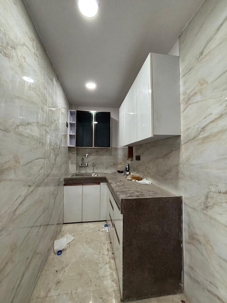 Kitchen, govindpuri 3 Bedroom 900 Sq.Ft. Builder Floor In Govindpuri Delhi 9467659