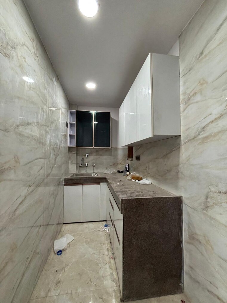 Kitchen, govindpuri 3 Bedroom 900 Sq.Ft. Builder Floor In Govindpuri Delhi 9467659