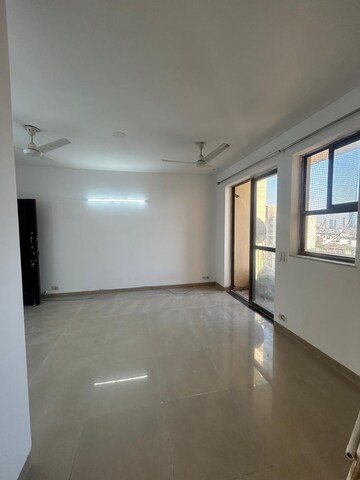 Room in 4 BHK Apartment at Tulip Purple, Sector 69 – for Rent