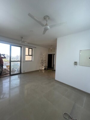 Room in 4 BHK Apartment at Tulip Purple, Sector 69 – for Rent