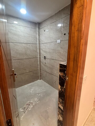 Bathroom in 3 BHK Builder Floor at Fidato Honour Homes, Sector 89 – for Sale