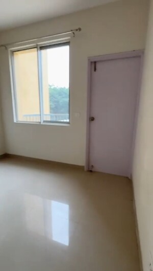 Room in 4 BHK Apartment at Sare Home, Sector 92 – for Rent