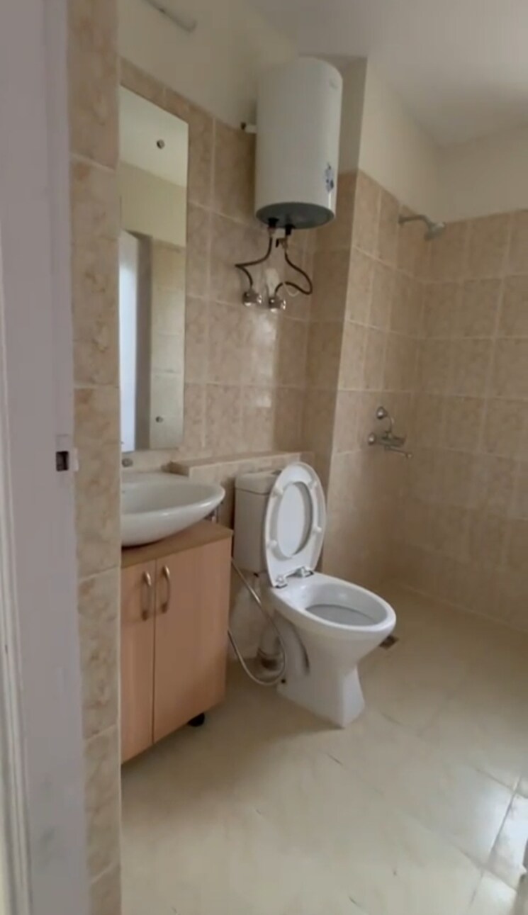 Bathroom, sare-home 4 Bedroom 2097 Sq.Ft. Apartment In Sector 92 Gurgaon 9467730