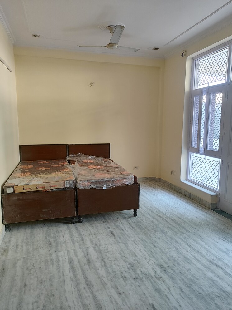 Bedroom, rwa-apartments-sector-20 2.5 Bedroom 1650 Sq.Ft. Villa In Sector 20 Noida 9467713