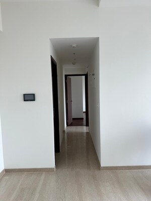 Room in 2 BHK Apartment at Piramal Mahalaxmi, Mahalaxmi – for Rent