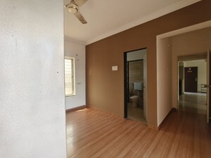 Room in 3 BHK Apartment at GK Rose Valley, Pimple Saudagar – for Rent