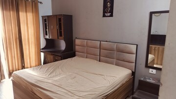 1 BHK Apartment For Rent in Paramount Golfforeste, Zeta I Greater Noida