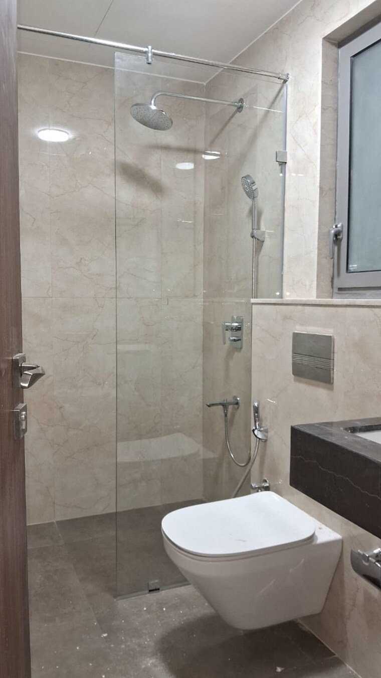 Bathroom, piramal-mahalaxmi 3 Bedroom 1380 Sq.Ft. Apartment In Mahalaxmi Mumbai 9467732
