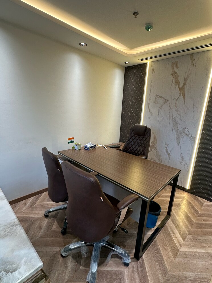 Team Area, spaze-itech-park Commercial Office Space 1050 Sq.Ft. In Sispal Vihar Gurgaon 9467752