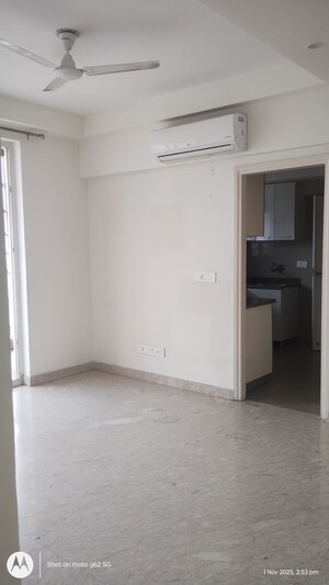 Room in 2.5 BHK Apartment at Ireo The Corridors, Sector 67a – for Sale