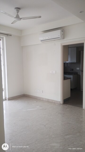 Room in 2.5 BHK Apartment at Ireo The Corridors, Sector 67a – for Sale