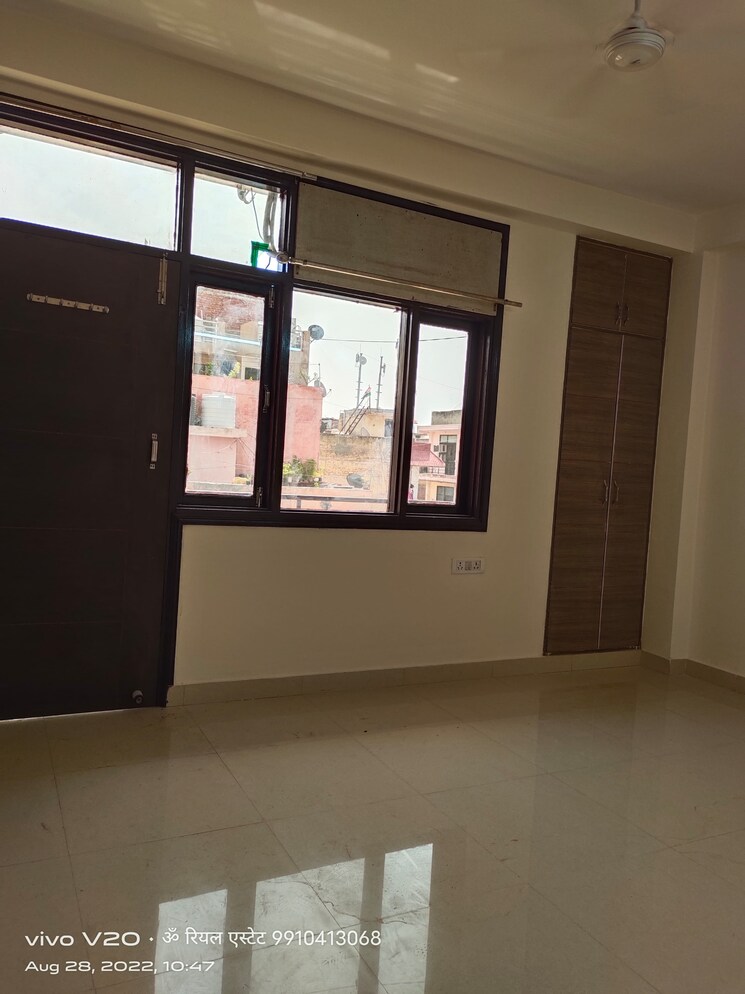 Room, chattarpur 1 Bedroom 500 Sq.Ft. Builder Floor In Chattarpur Delhi 9467772