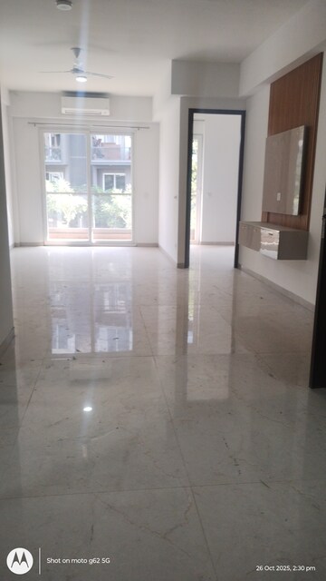 Kitchen in 2.5 BHK Apartment at Ireo The Corridors, Sector 67a – for Sale