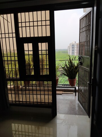 Room in 4 BHK Builder Floor at Saket – for Sale